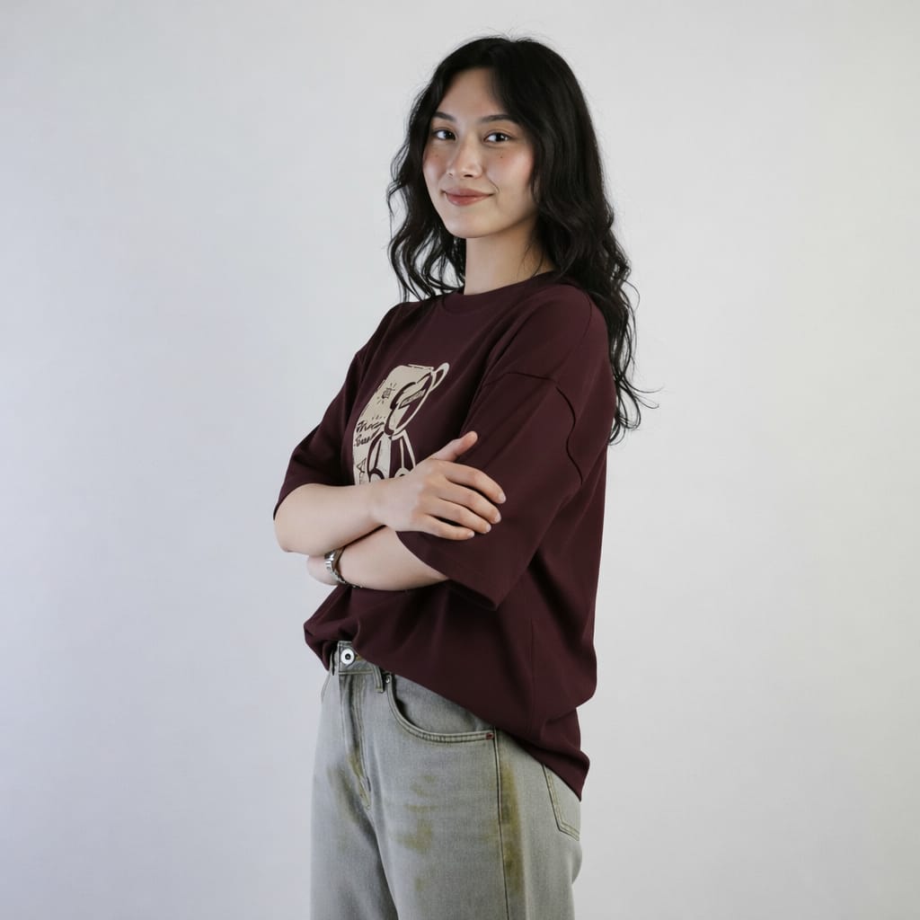 Freedom Bear Women's Oversized Graphic T-Shirt